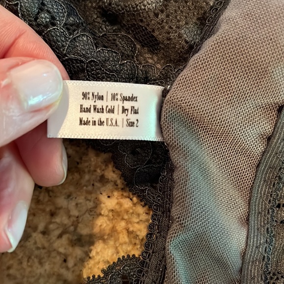 Les Coquines Halter Style Bralette EUC - Picture 13 of 13